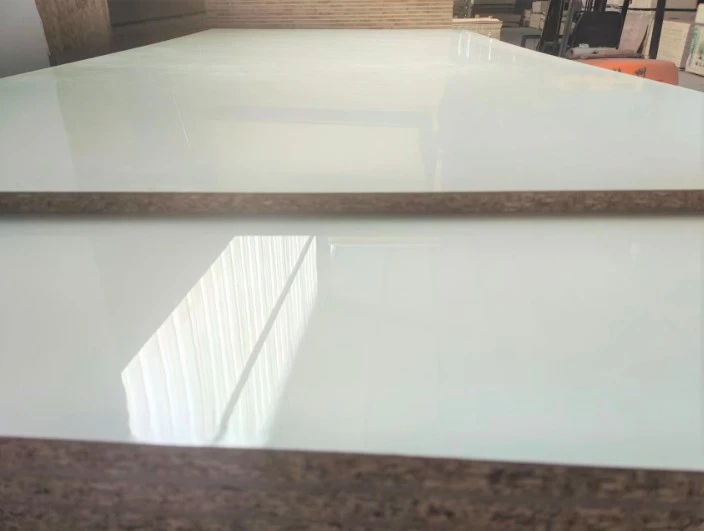 White Melamine Chipboard 4x8ft for furniture cabinet suppliers